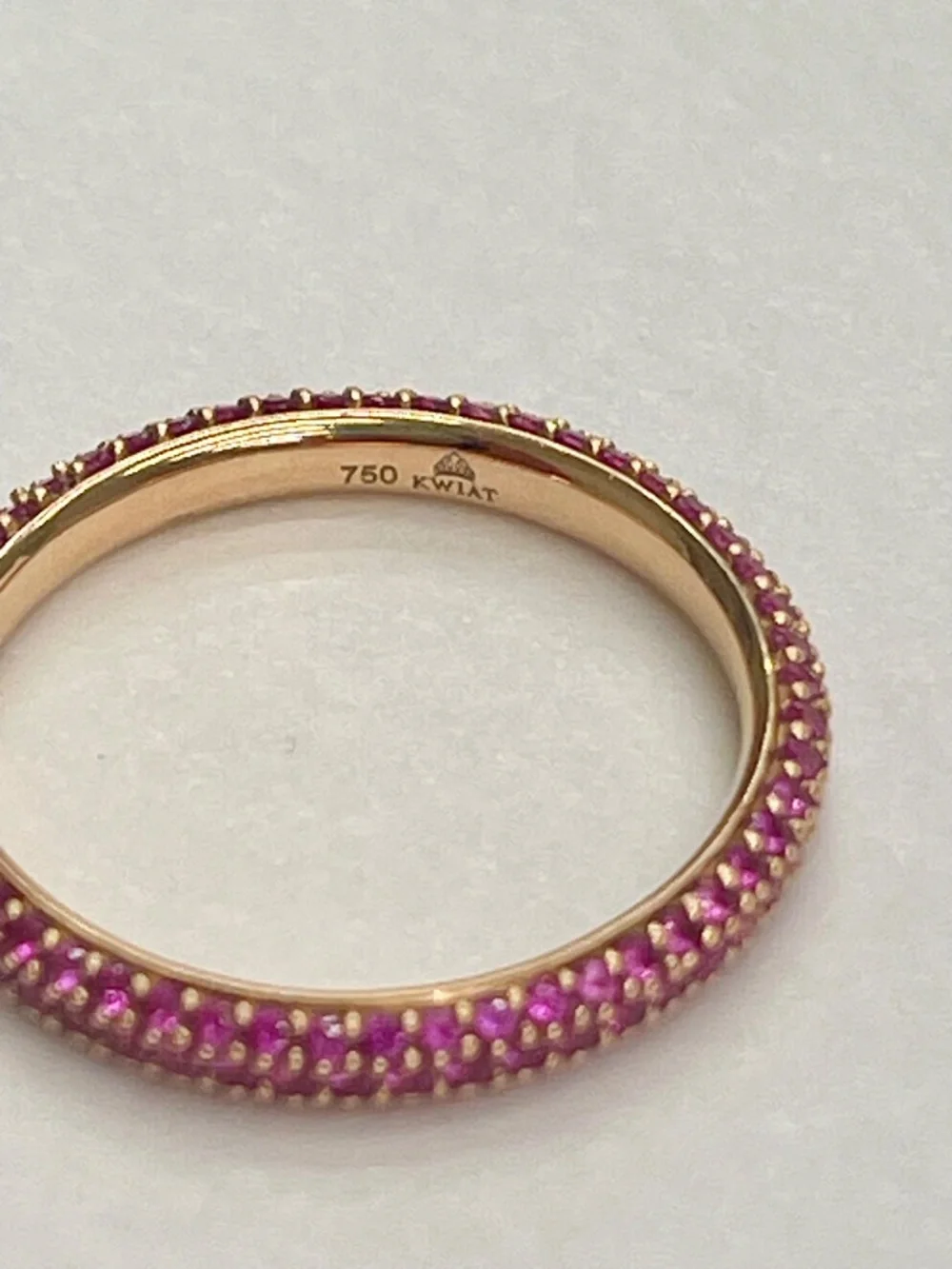 Kwiat 18K Sapphire Moonlight Band Size: 5.75 Retail $2,150